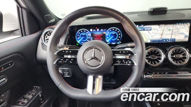 Mercedes-Benz EQB X243 AMG Line, 2024 13
