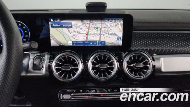 Mercedes-Benz EQB X243 AMG Line, 2024 15