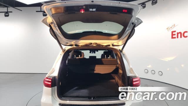 Mercedes-Benz EQB X243 AMG Line, 2024 20