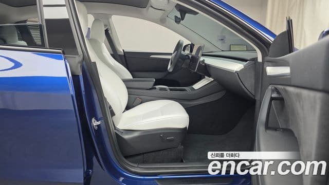 Tesla модель Y, 2023 11