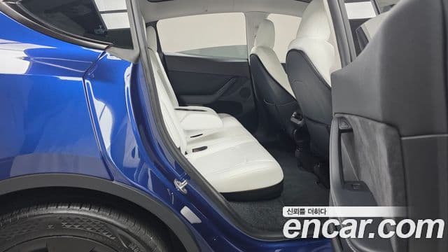 Tesla модель Y, 2023 12