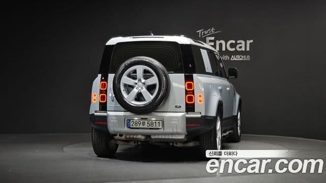 Land Rover Defender (L663) 110 D300 HSE, 2023 4