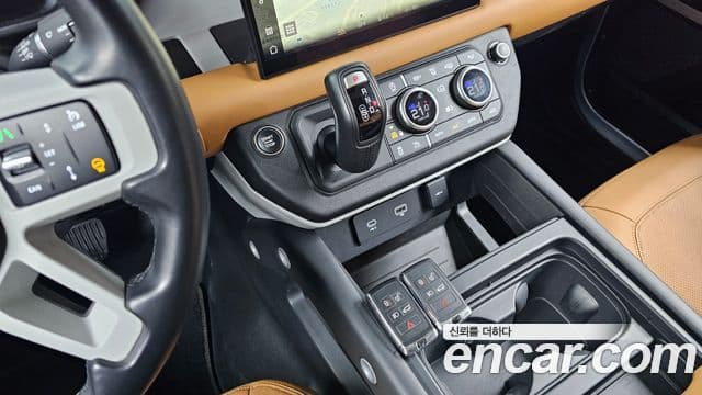 Land Rover Defender (L663) 110 D300 HSE, 2023 9