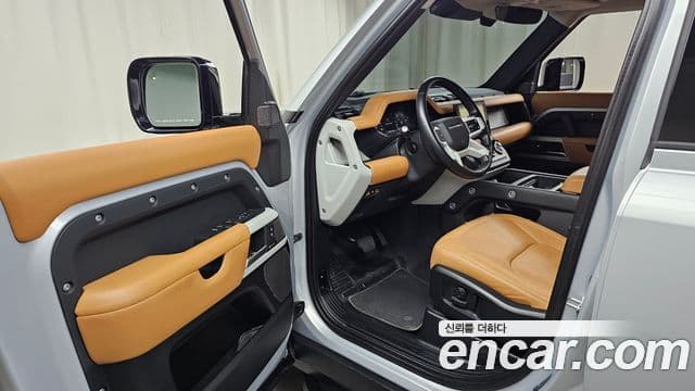 Land Rover Defender (L663) 110 D300 HSE, 2023 10