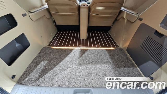 Kia Carnival 4세대 бензин 9인승 High Limousine(компания по спецнадстройкам), 2023 19
