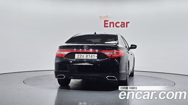 Hyundai Grandeur HG Premium, 2015 4