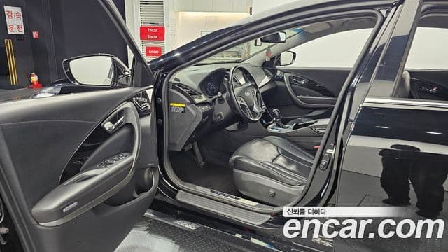 Hyundai Grandeur HG Premium, 2015 11