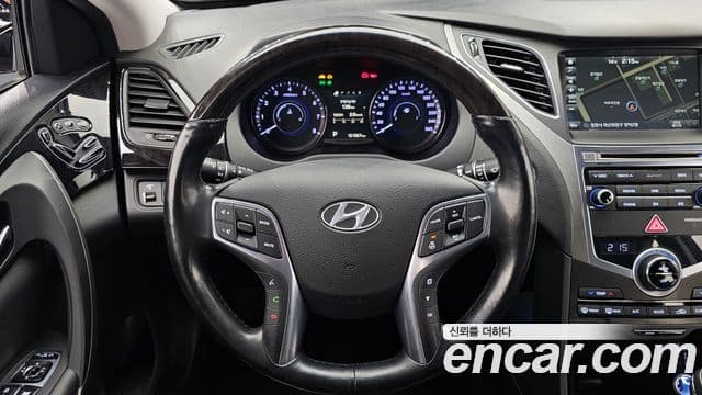Hyundai Grandeur HG Premium, 2015 13