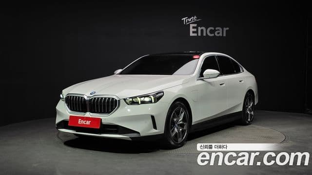 BMW 5시리즈 (G60), 2025 1