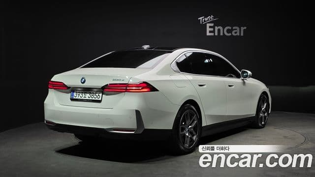 BMW 5시리즈 (G60), 2025 2