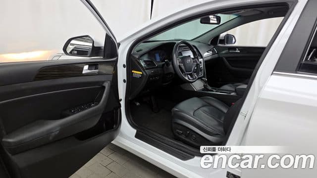 Hyundai LF Sonata 2.0 Smart, 2017 10