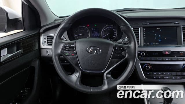 Hyundai LF Sonata 2.0 Smart, 2017 13