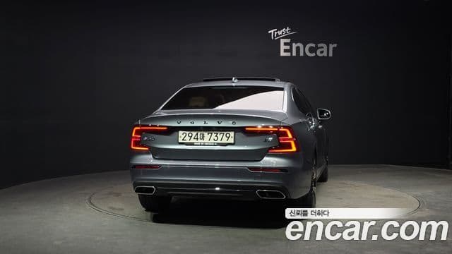 Volvo S60 3세대 B5 Inscription, 2021 4