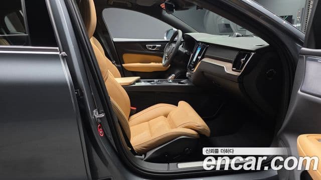 Volvo S60 3세대 B5 Inscription, 2021 10