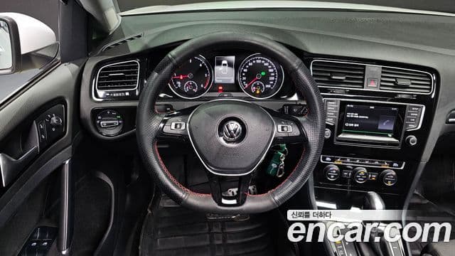 Volkswagen Гольф 7세대, 2015 13