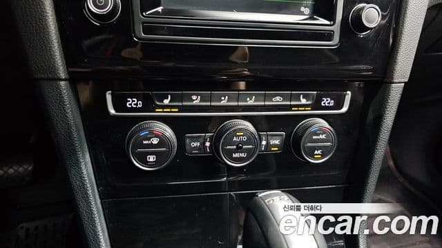 Volkswagen Гольф 7세대, 2015 17