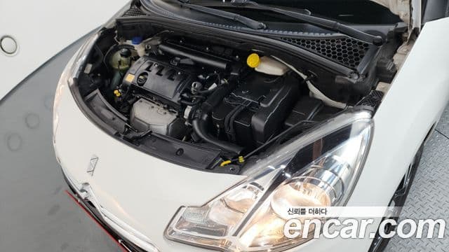 Ситроен / DS DS3 1.6 VTI So Chic, 2012 6