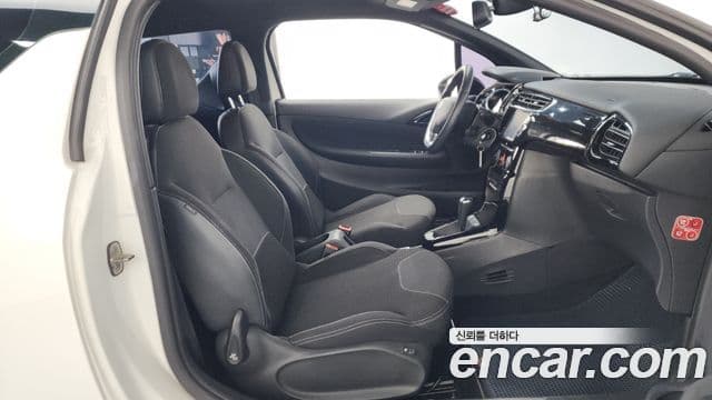 Ситроен / DS DS3 1.6 VTI So Chic, 2012 11