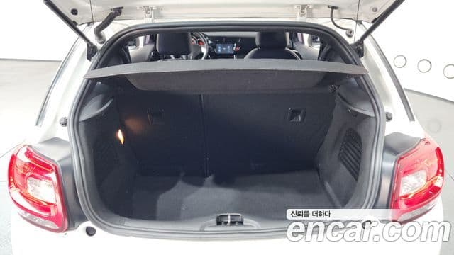 Ситроен / DS DS3 1.6 VTI So Chic, 2012 20