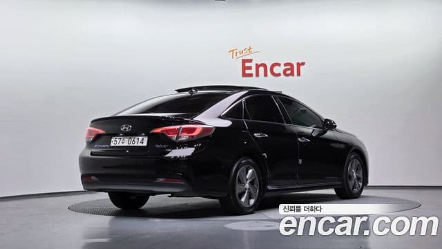 Hyundai LF Sonata гибрид Premium, 2016 2