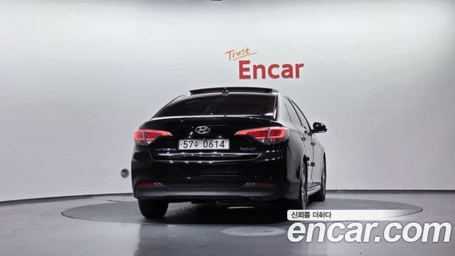 Hyundai LF Sonata гибрид Premium, 2016 4