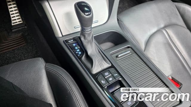 Hyundai LF Sonata гибрид Premium, 2016 9