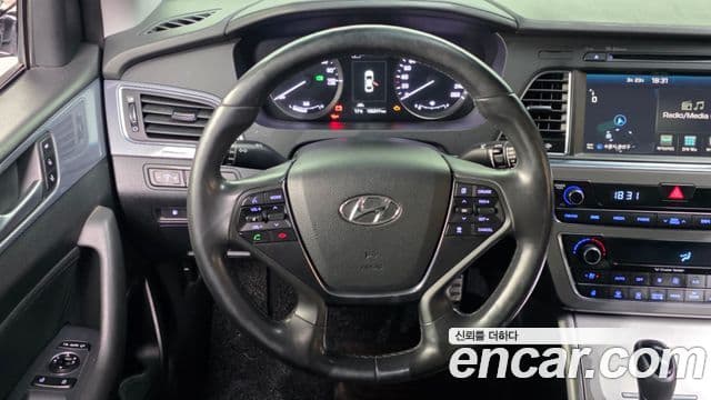 Hyundai LF Sonata гибрид Premium, 2016 13