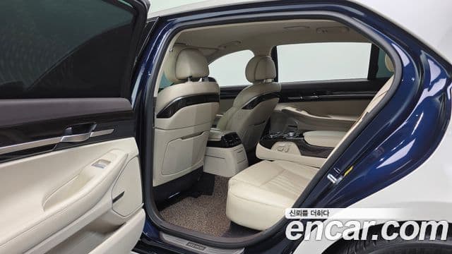 Genesis EQ900 Premium Luxury, 2018 17