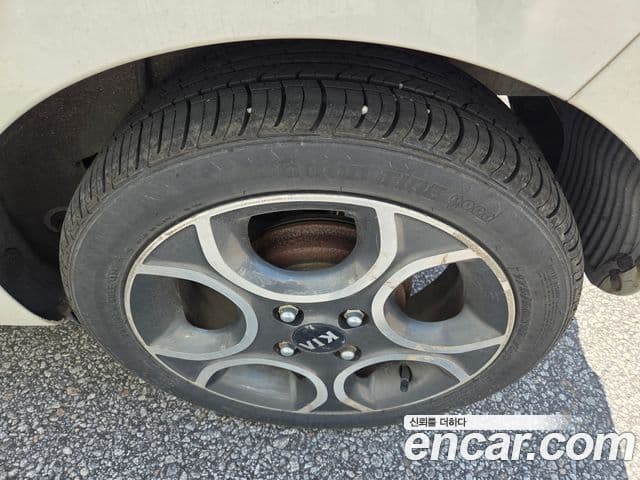 Kia All New Morning Luxury, 2012 18