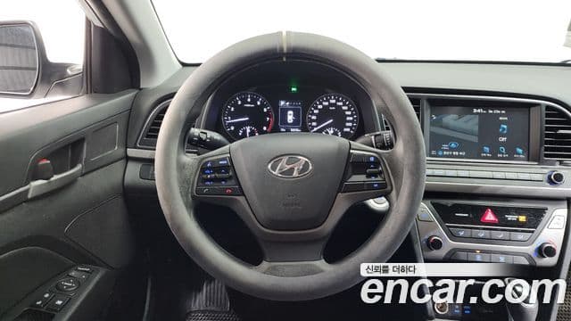 Hyundai Avante AD 1.6 GDI Value Plus, 2018 13