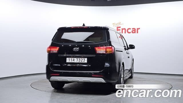 Kia All New Carnival Noblesse, 2016 4