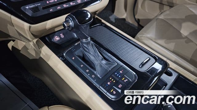 Kia All New Carnival Noblesse, 2016 9