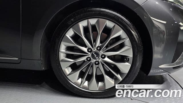 Kia K8 Platinum, 2022 все фото