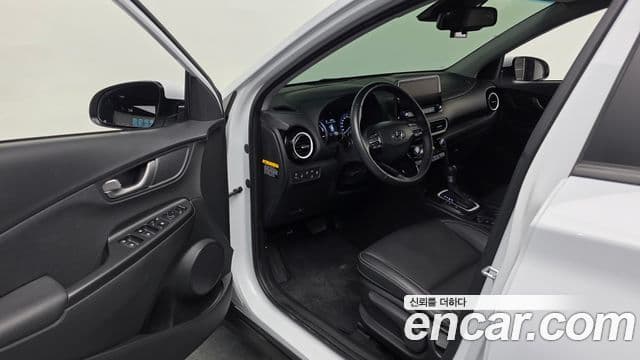 Hyundai Kona гибрид Special, 2020 10