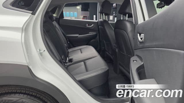 Hyundai Kona гибрид Special, 2020 12