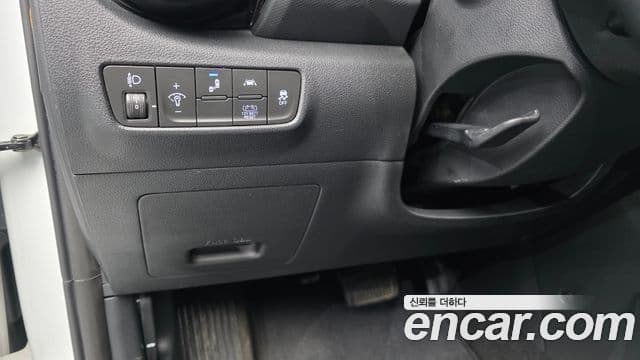 Hyundai Kona гибрид Special, 2020 19