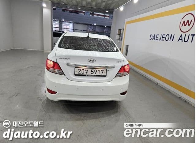 Hyundai Accent(новый кузов / новое поколение) Modern, 2011 3