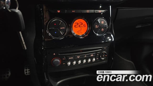 Ситроен / DS DS3 카브리오 1.6 BlueHDi So Chic, 2018 16