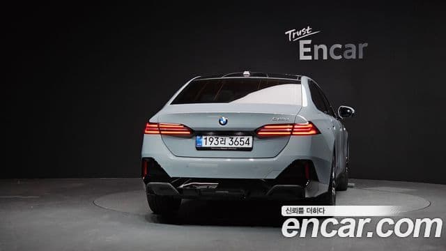 BMW 5시리즈 (G60) 523d M Sport, 2024 4