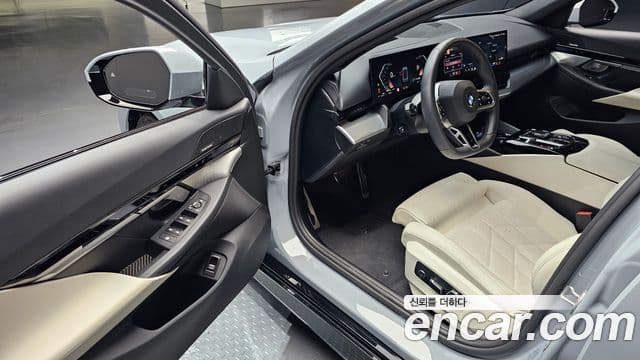 BMW 5시리즈 (G60) 523d M Sport, 2024 11