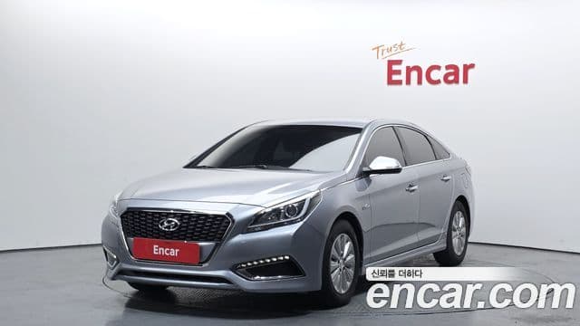Hyundai LF Sonata гибрид Modern, 2016 1