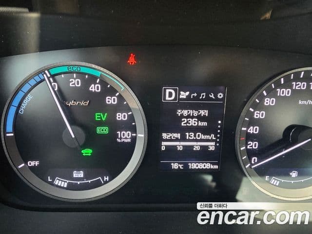 Hyundai LF Sonata гибрид Modern, 2016 8