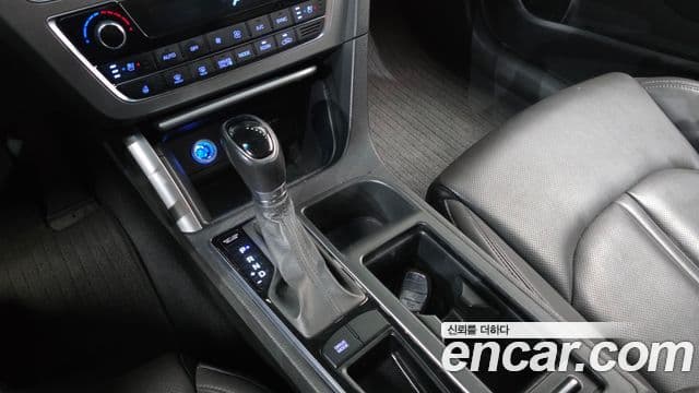 Hyundai LF Sonata гибрид Modern, 2016 9