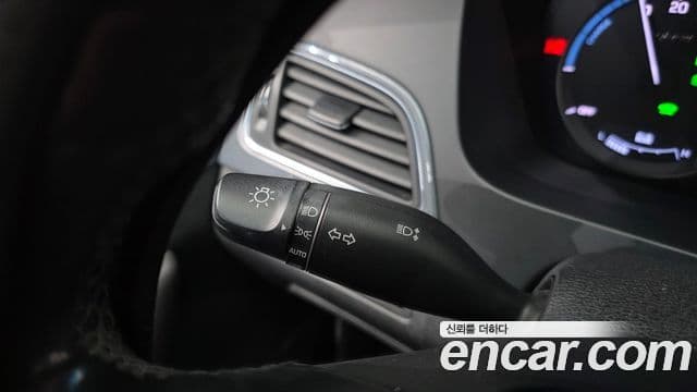 Hyundai LF Sonata гибрид Modern, 2016 18