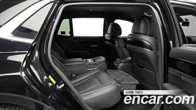 Genesis G90 (RS4) бензин 3.5 турбо AWD, 2023 12