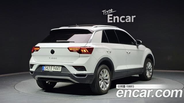 Volkswagen T-Roc Premium, 2021 2