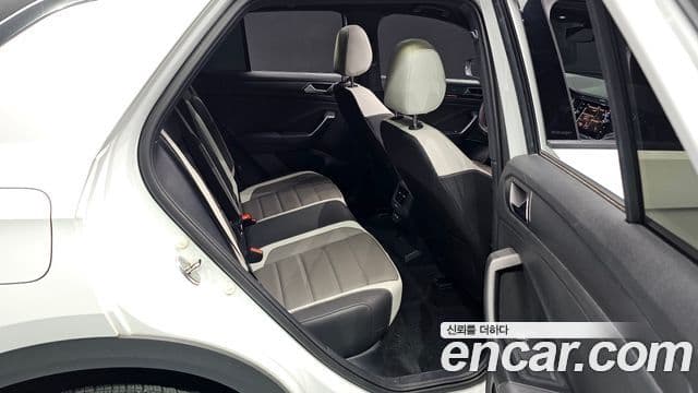 Volkswagen T-Roc Premium, 2021 11