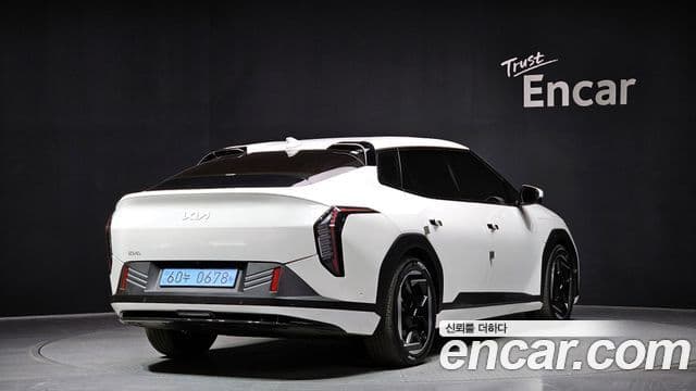 Kia EV4 Earth, 2026 2