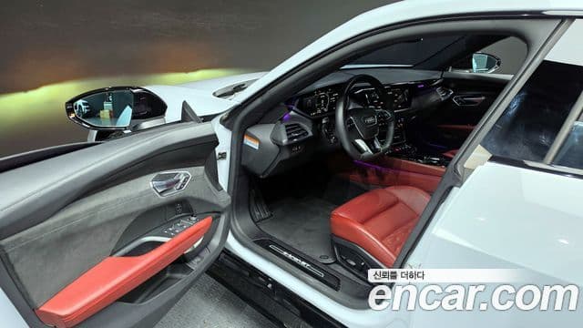 Audi e-Tron GT Premium, 2022 11