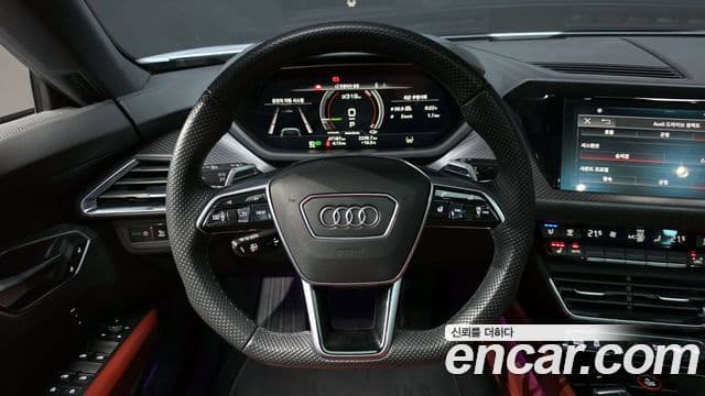 Audi e-Tron GT Premium, 2022 13